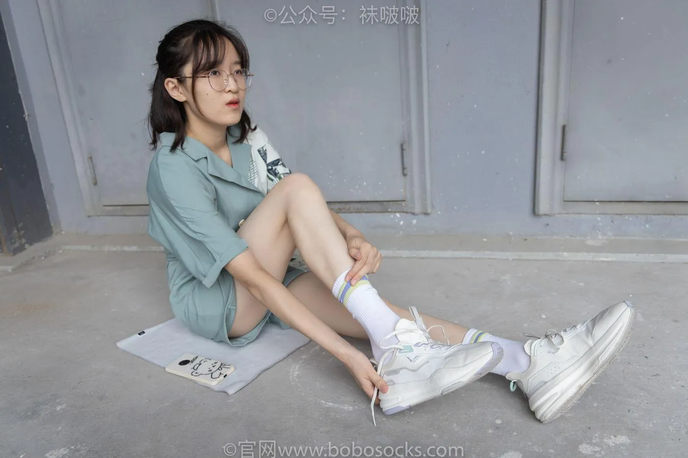 [BoBoSocks袜啵啵]NO.025 熊熊-安踏运动鞋、白色棉袜（踩脏）、裸足 [146P]插图